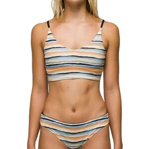 25P.- Prana Willow Falls Reversible Top